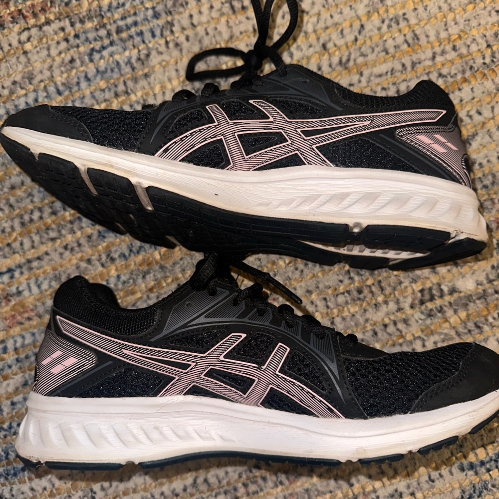 ASICS Women's Black and White Running Shoes